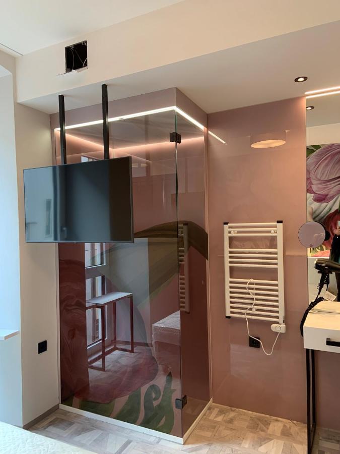 לינץ Art-Inn Design Self-Check-In-Hotel מראה חיצוני תמונה
